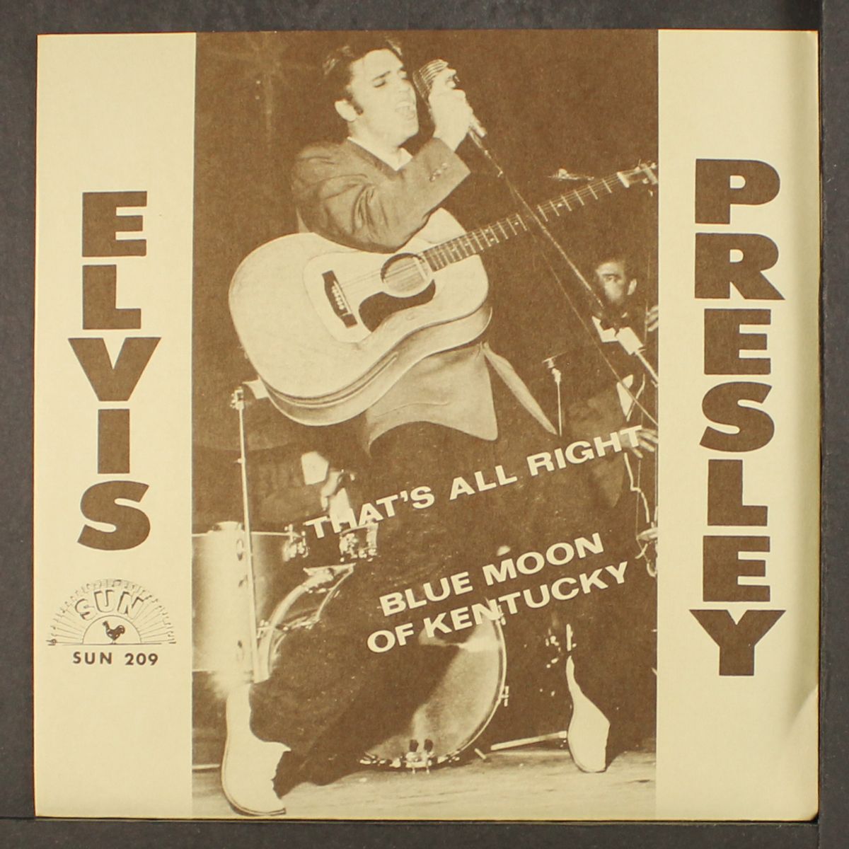 that's all right / blue moon of kentucky by ELVIS PRESLEY