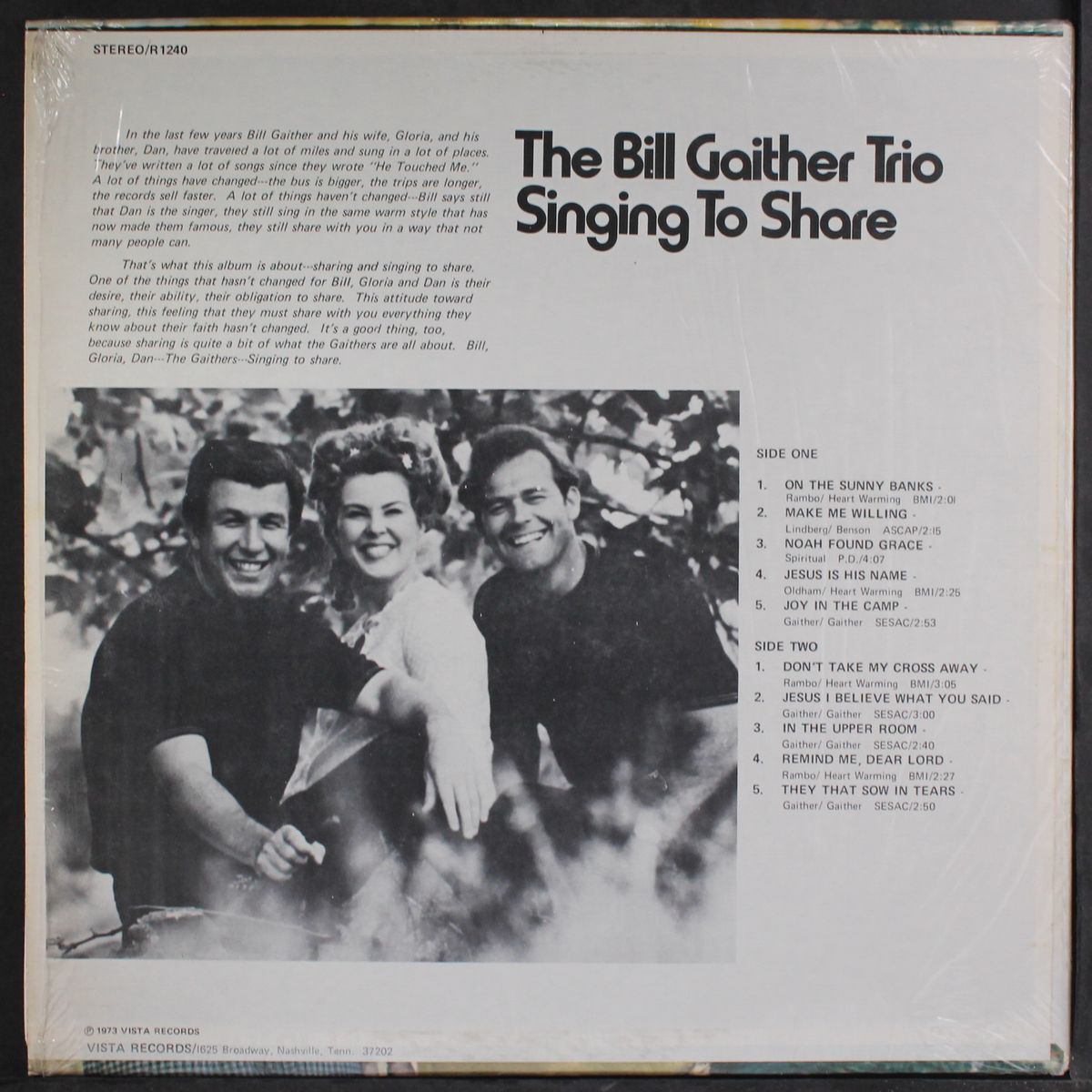 singing to share by BILL GAITHER TRIO