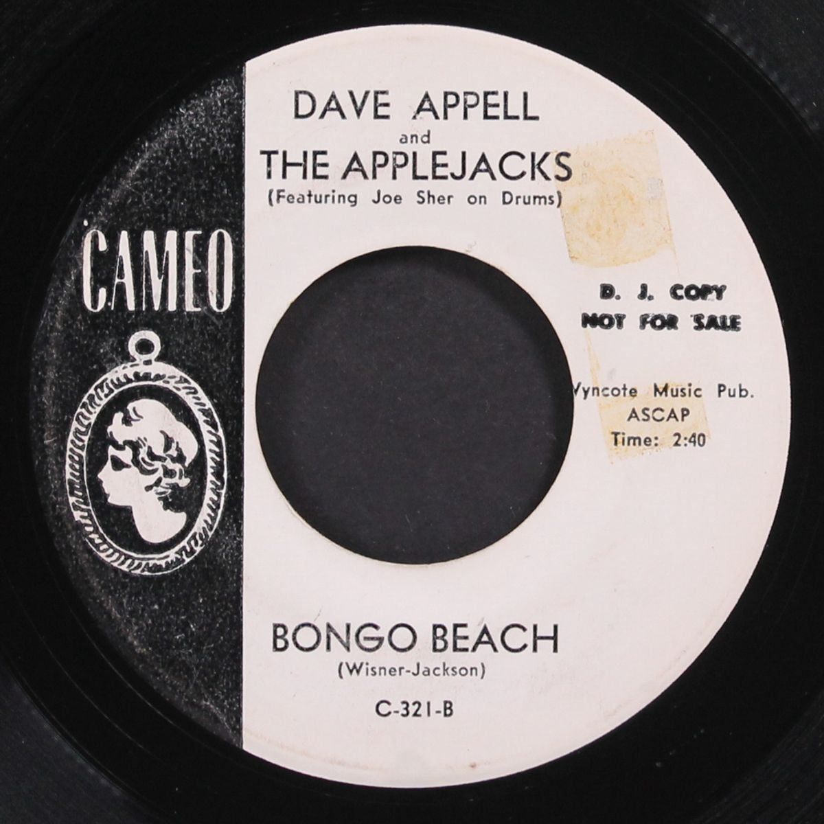 she loves you / bongo beach by DAVE APPELL & APPLEJACKS