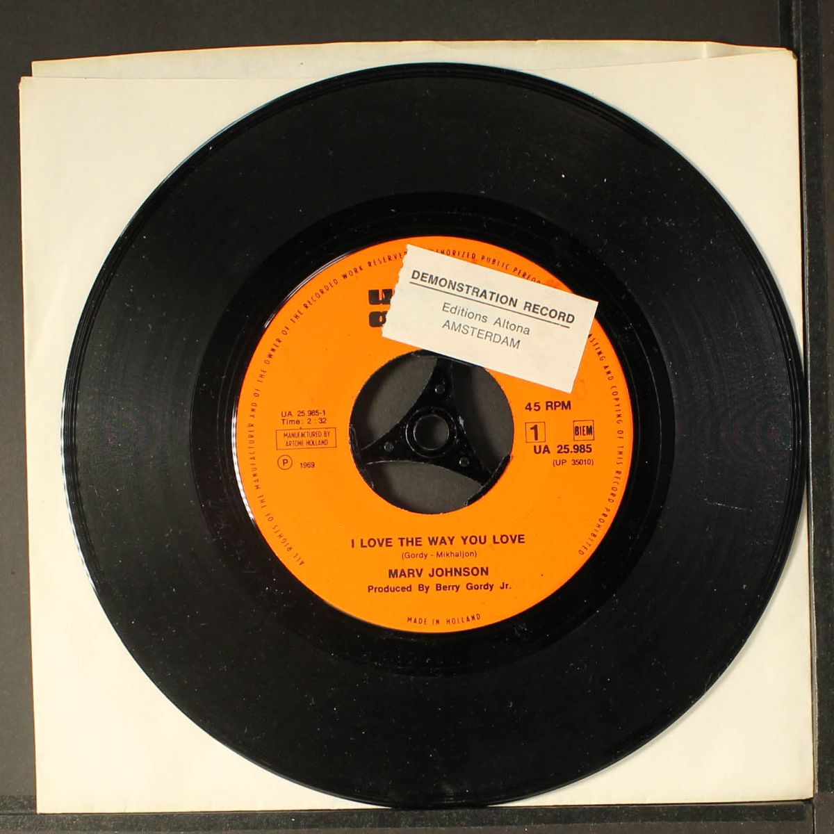 i love the way you love by MARV JOHNSON