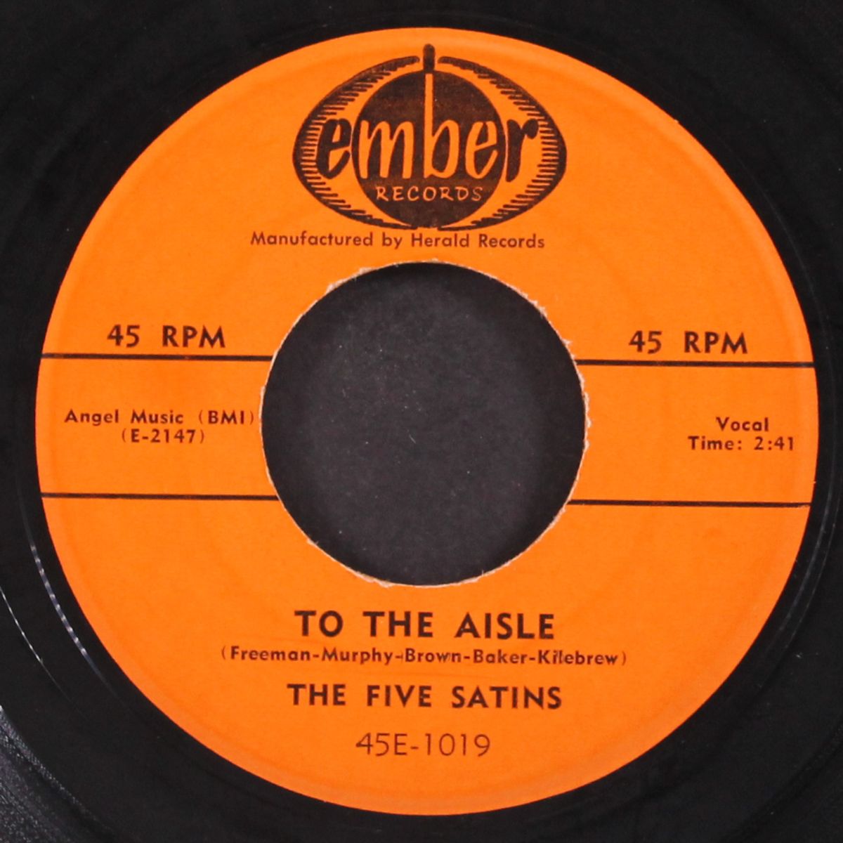 to the aisle by FIVE SATINS