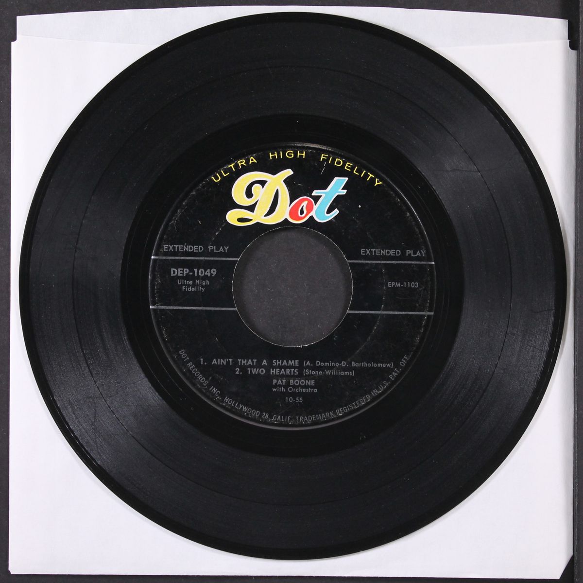 sings by PAT BOONE
