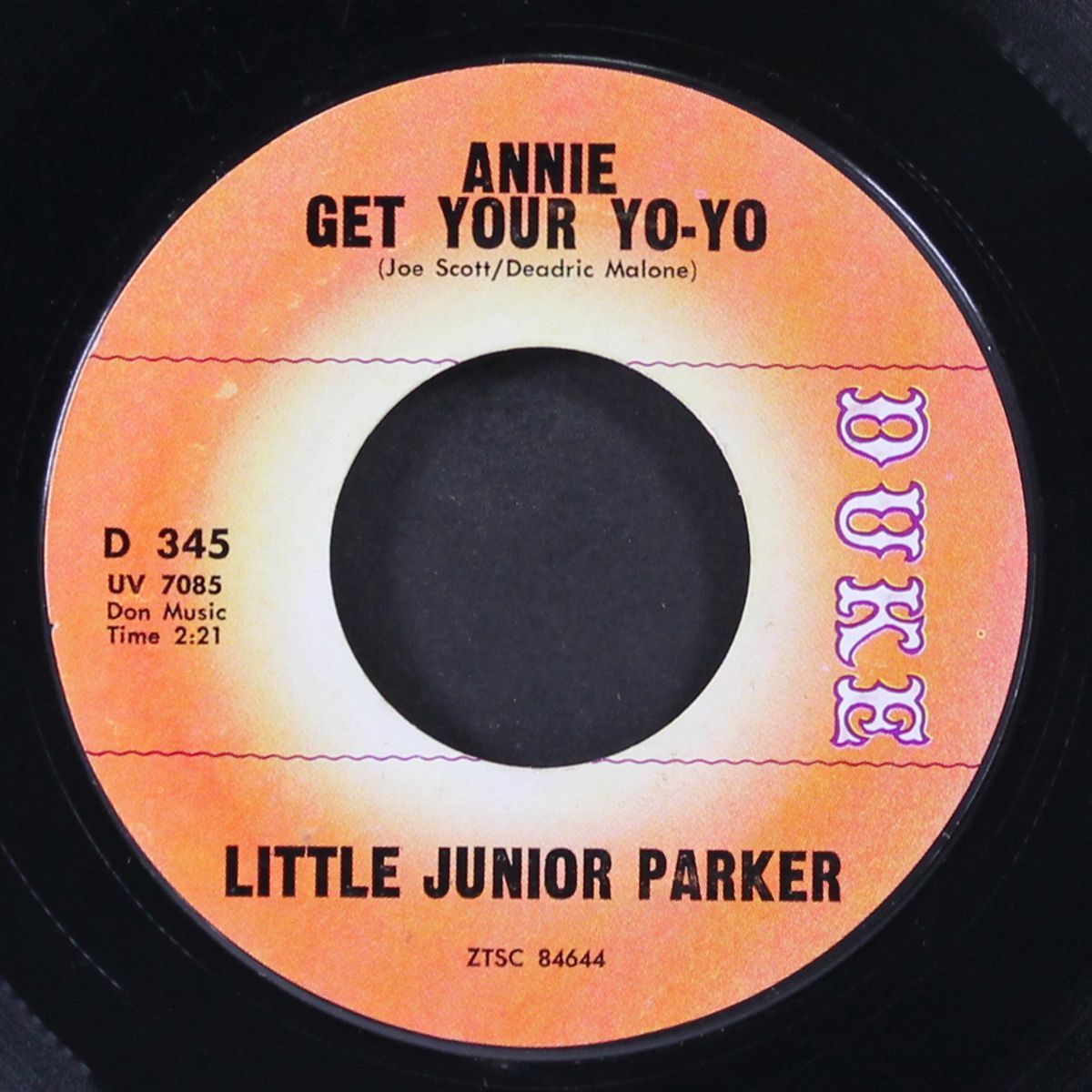 mary jo / annie get your yo yo by JUNIOR PARKER