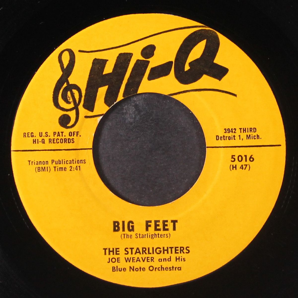 zoom / big feet by STARLIGHTERS