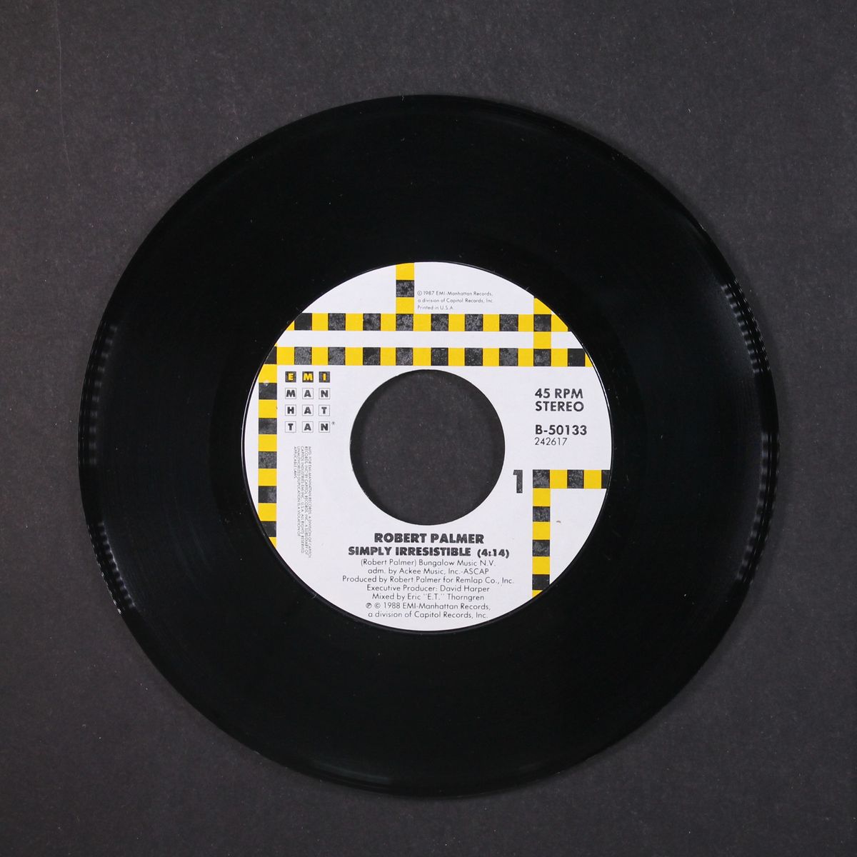 simply irresistible / nova by ROBERT PALMER