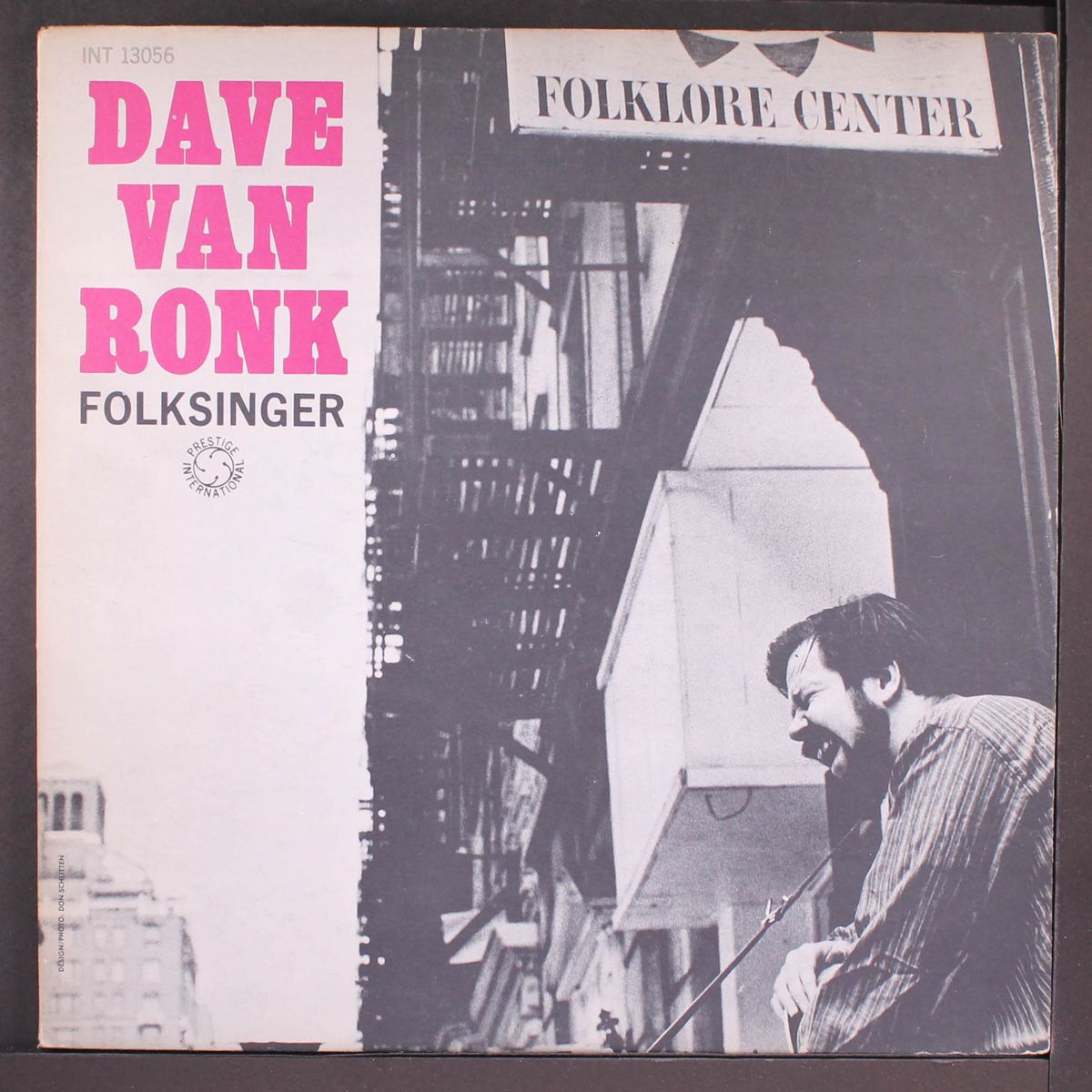 folksinger by DAVE VAN RONK