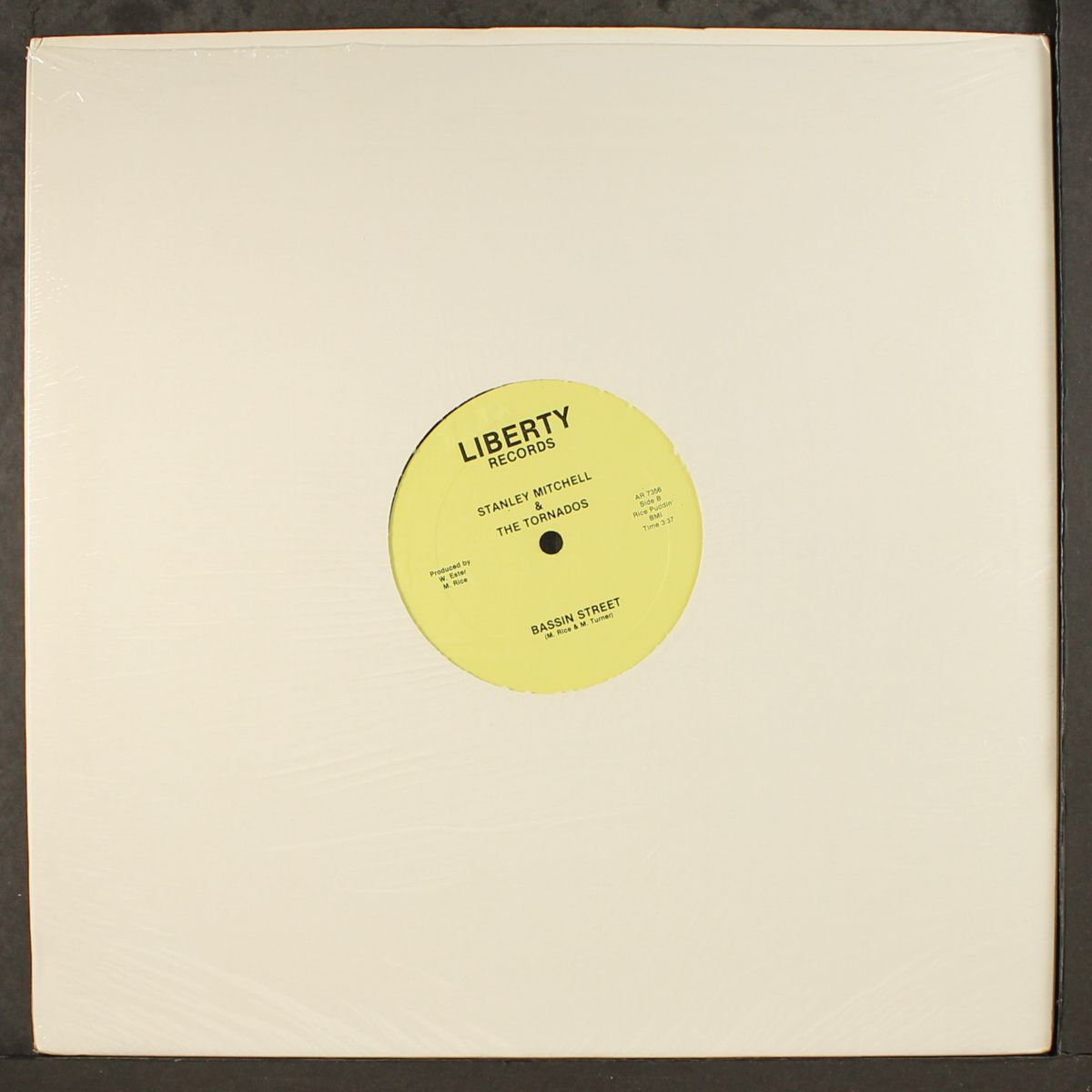 don't lie to me / bassin street by STANLEY MITCHELL & TORNADOS