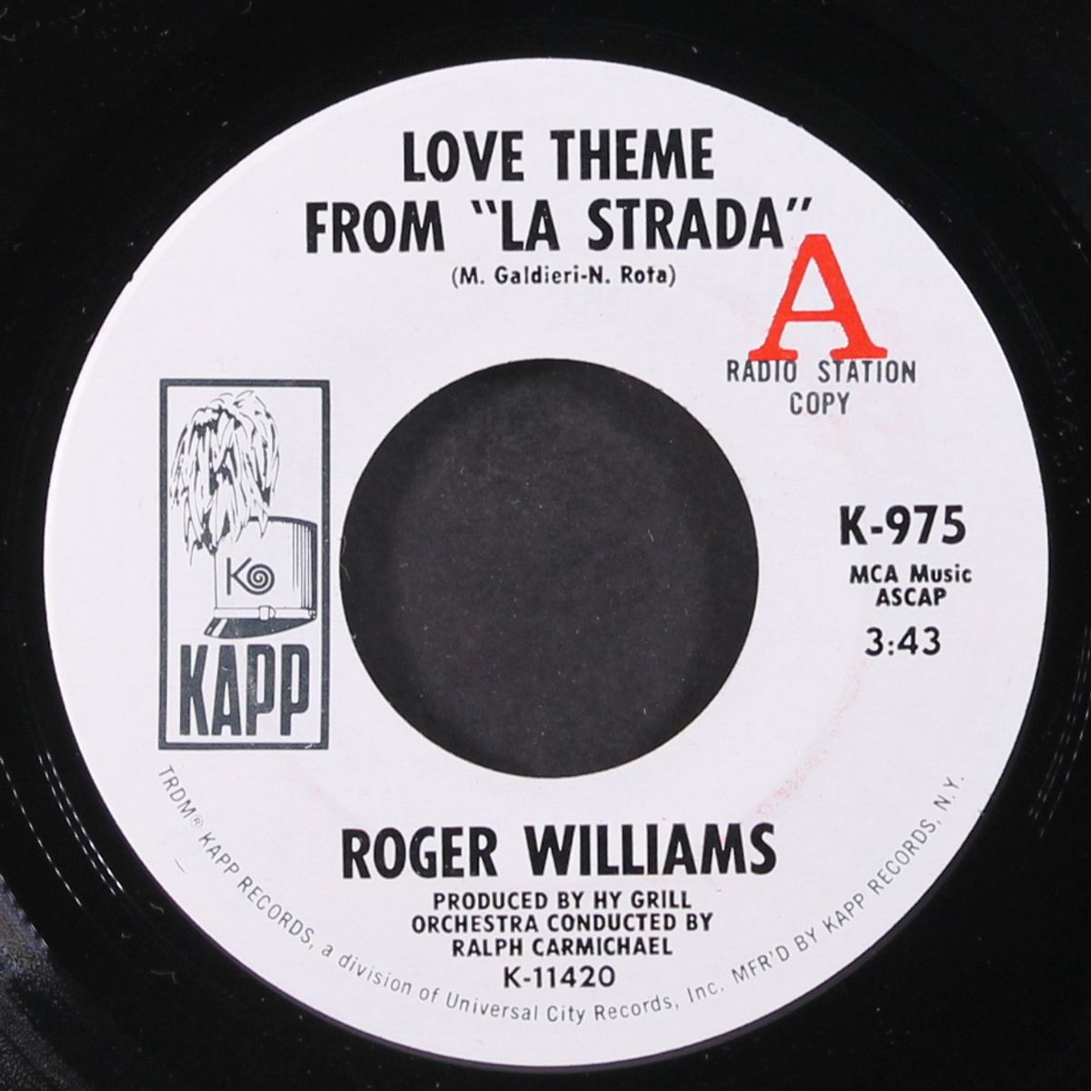 love theme from la strada / gentle on my mind by ROGER WILLIAMS
