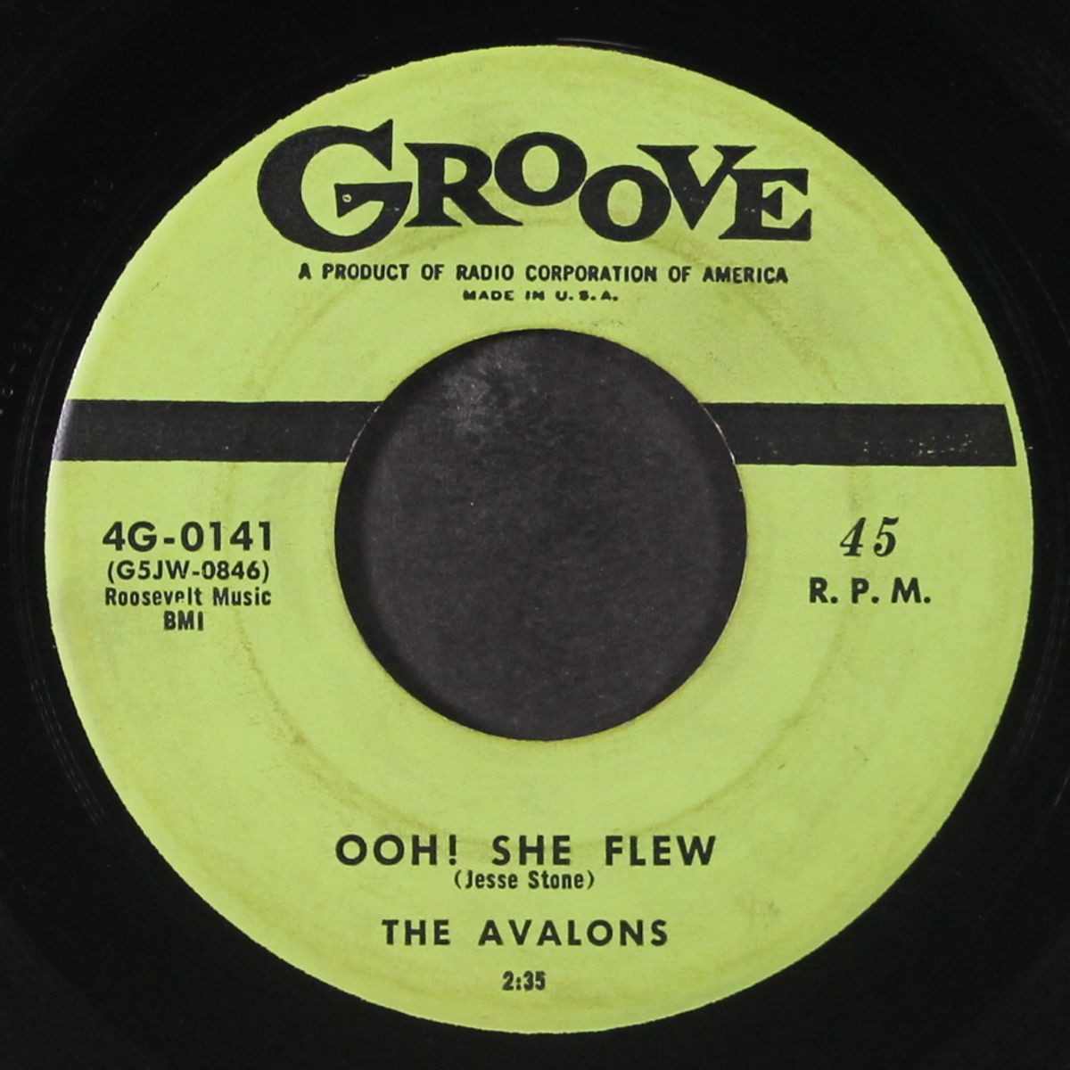 chains around my heart / ohh! she flew by AVALONS