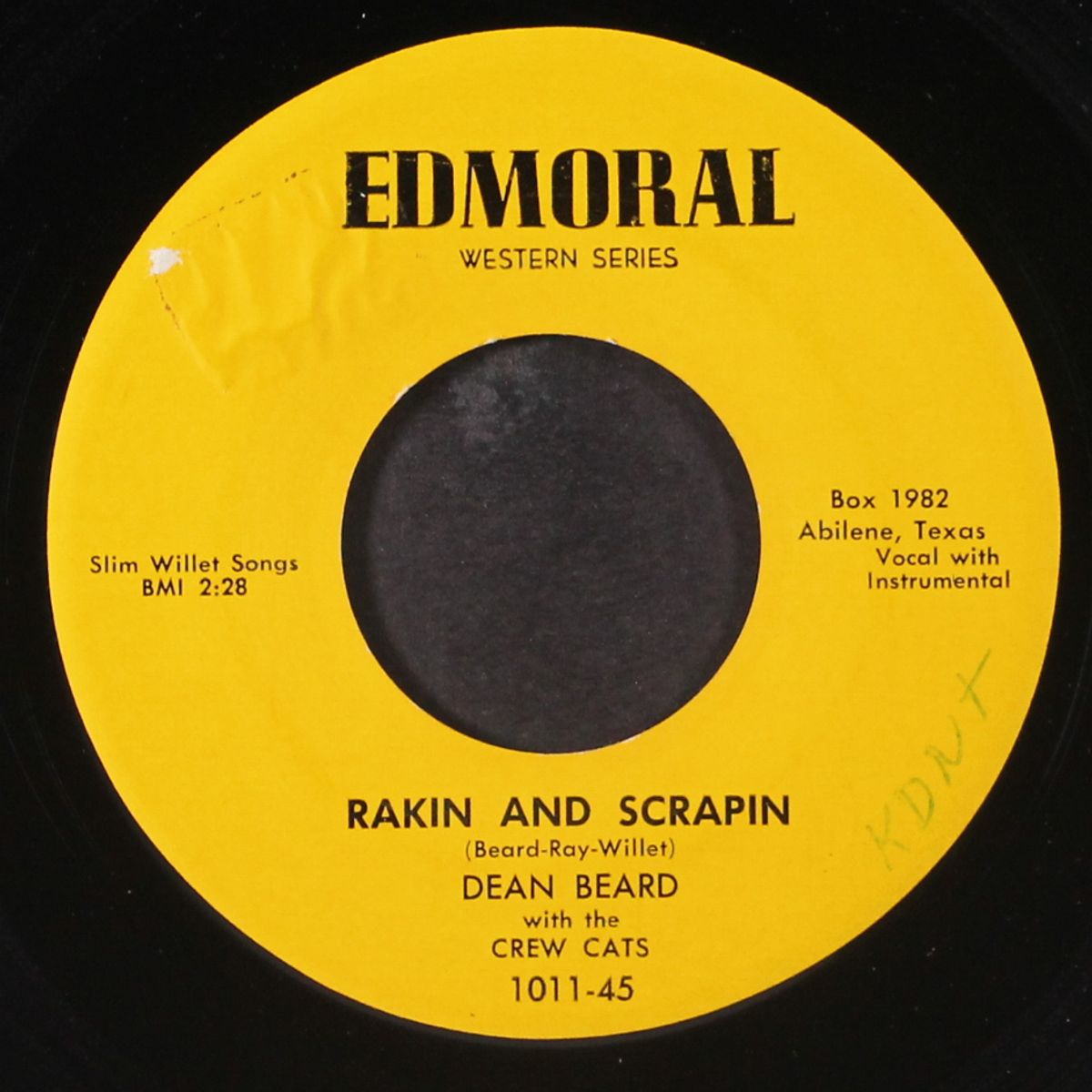rakin and scrapin by DEAN BEARD