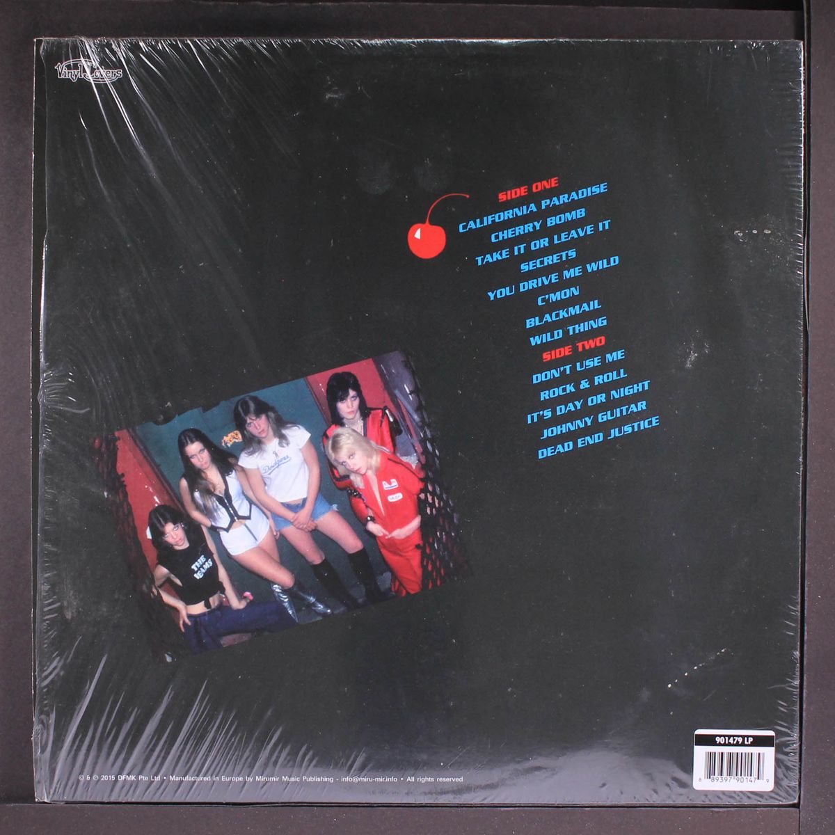 live: agora ballroom, cleveland july 19, 1976 by RUNAWAYS