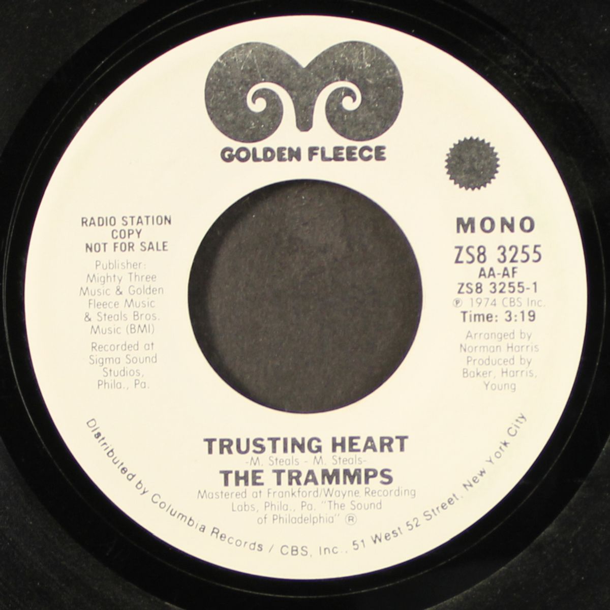 trusting heart / mono by TRAMMPS