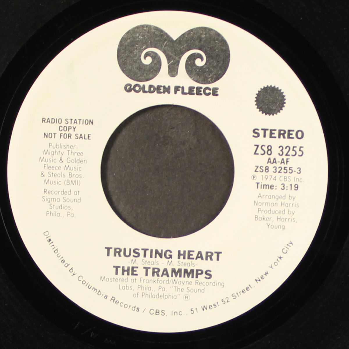 trusting heart / mono by TRAMMPS