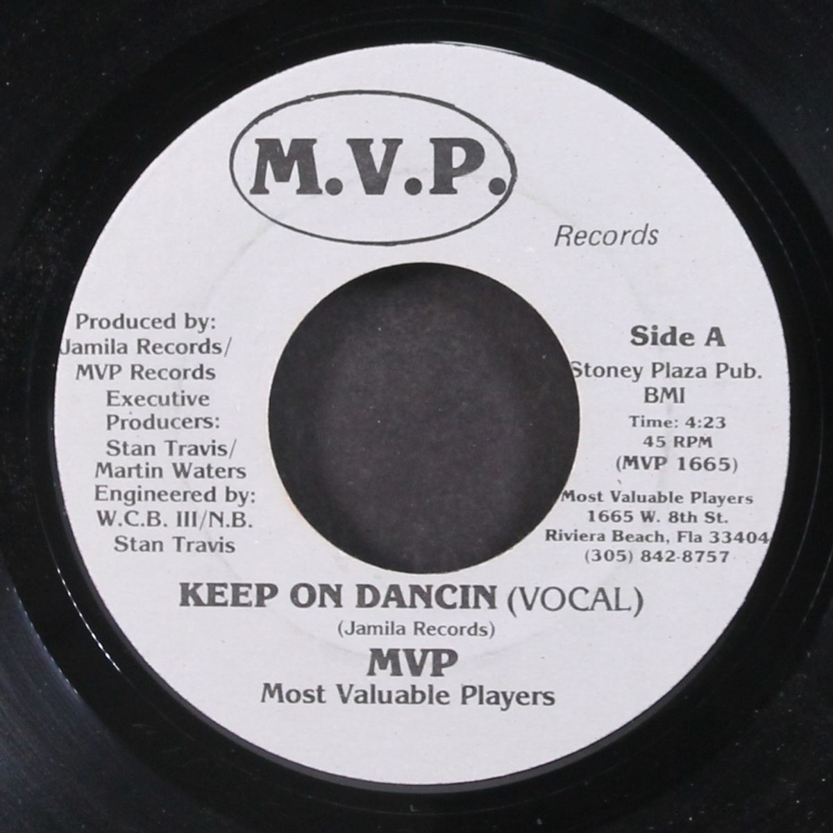 keep on dancin / instro by MVP