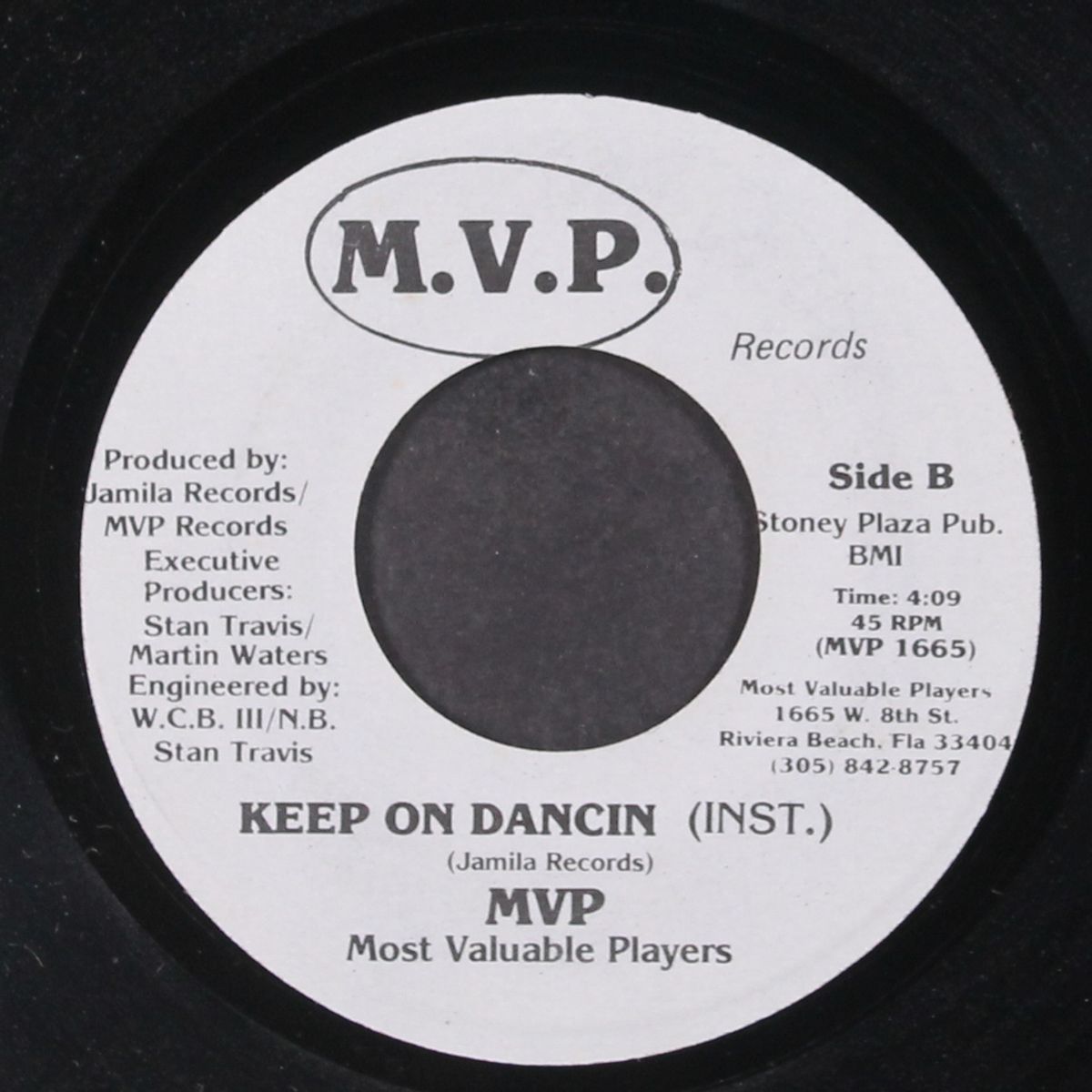 keep on dancin / instro by MVP