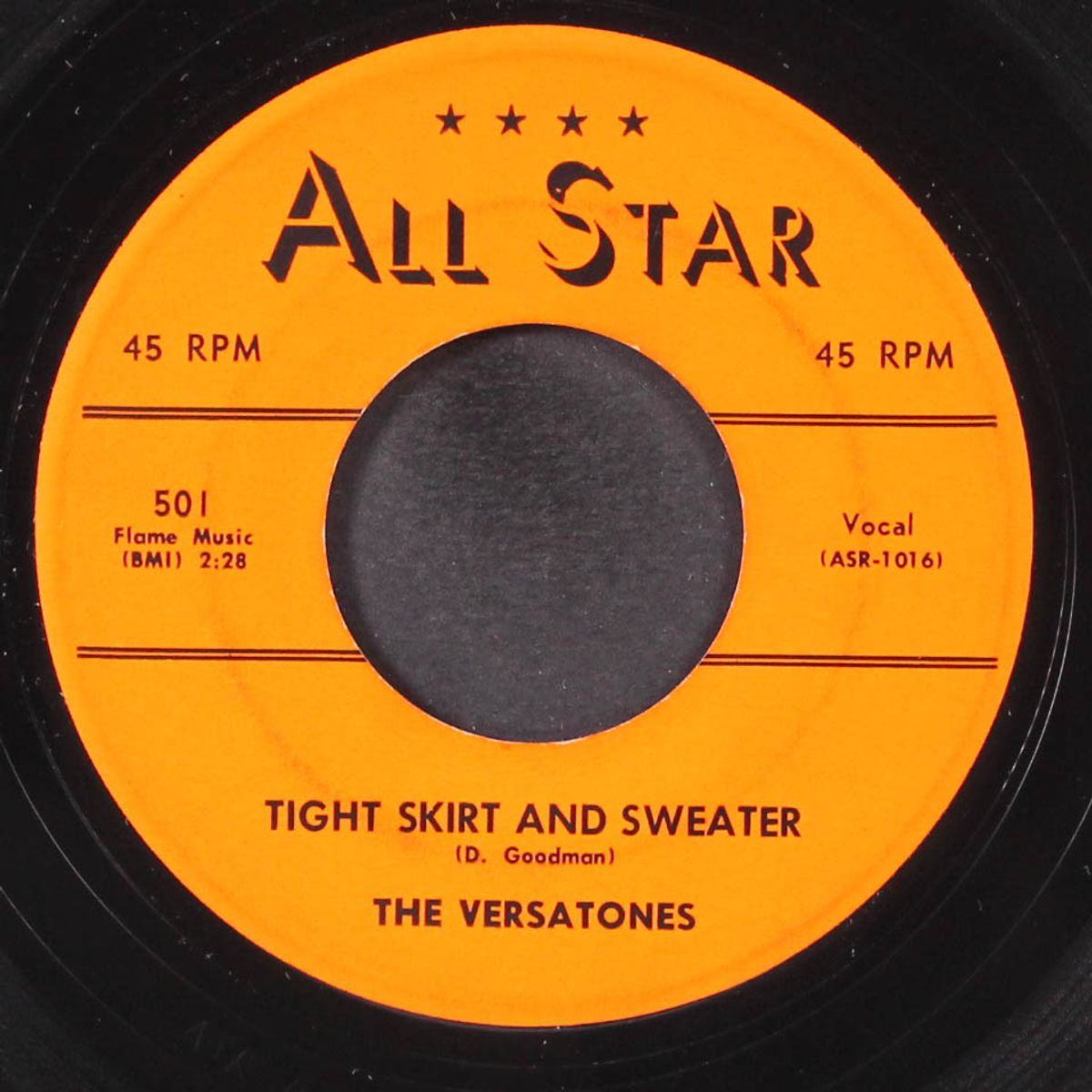 bila / tight skirt and sweater by VERSATONES
