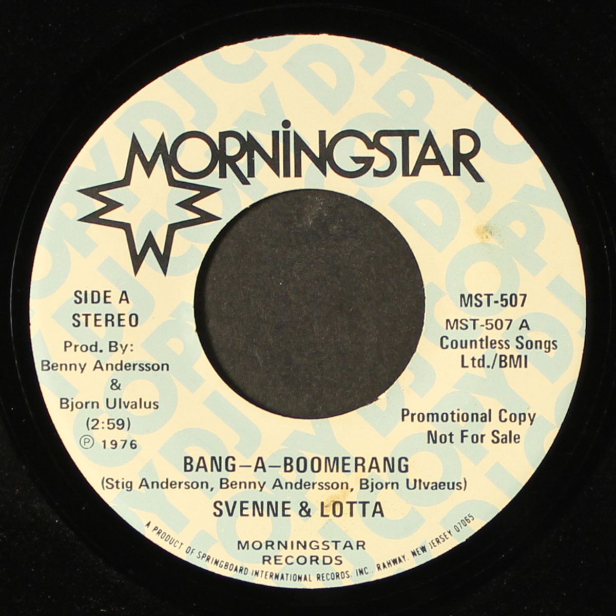 bang a boomerang / mono by SVENNE & LOTTA