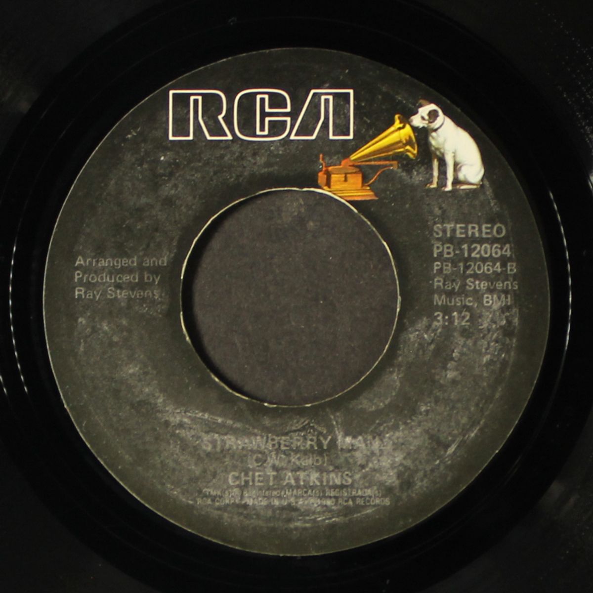 i can hear kentucky calling me / strawberry man by CHET ATKINS