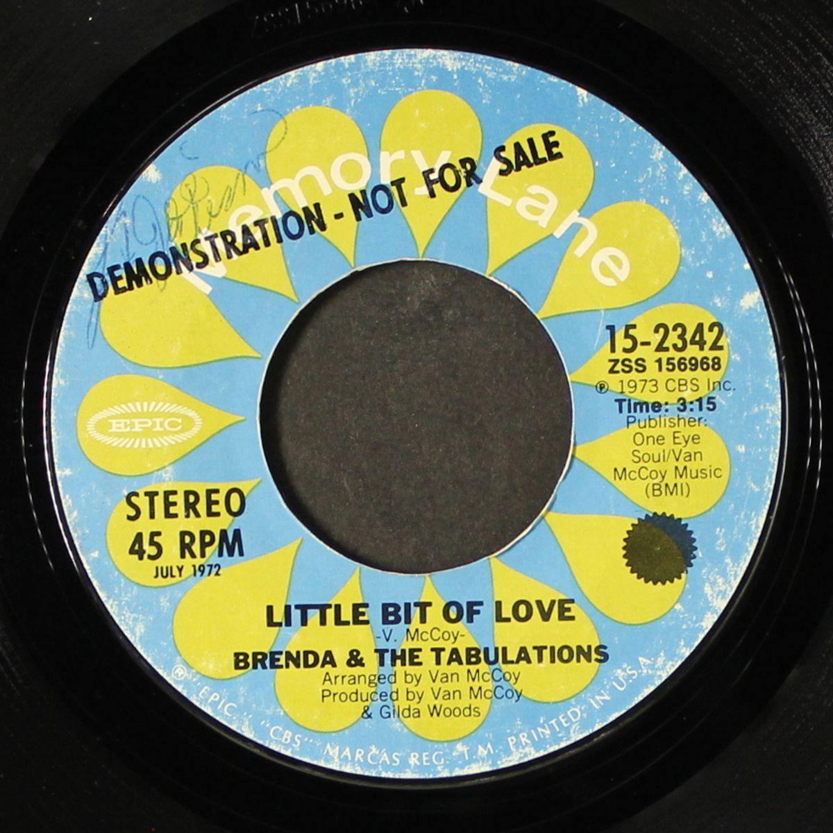 walk on in / little bit of love by BRENDA & TABULATIONS