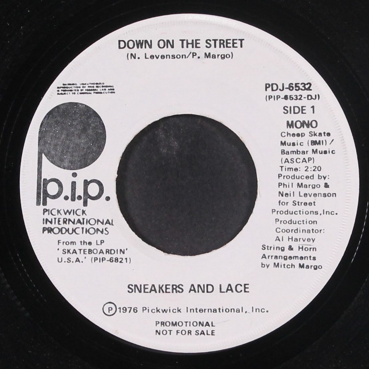 down on the street / mono by SNEAKERS & LACE