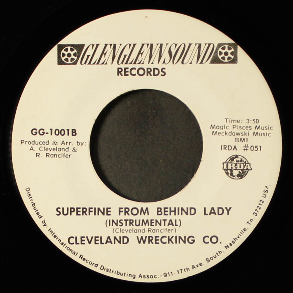 superfine from behind lady / instrumental by CLEVELAND WRECKING CO.