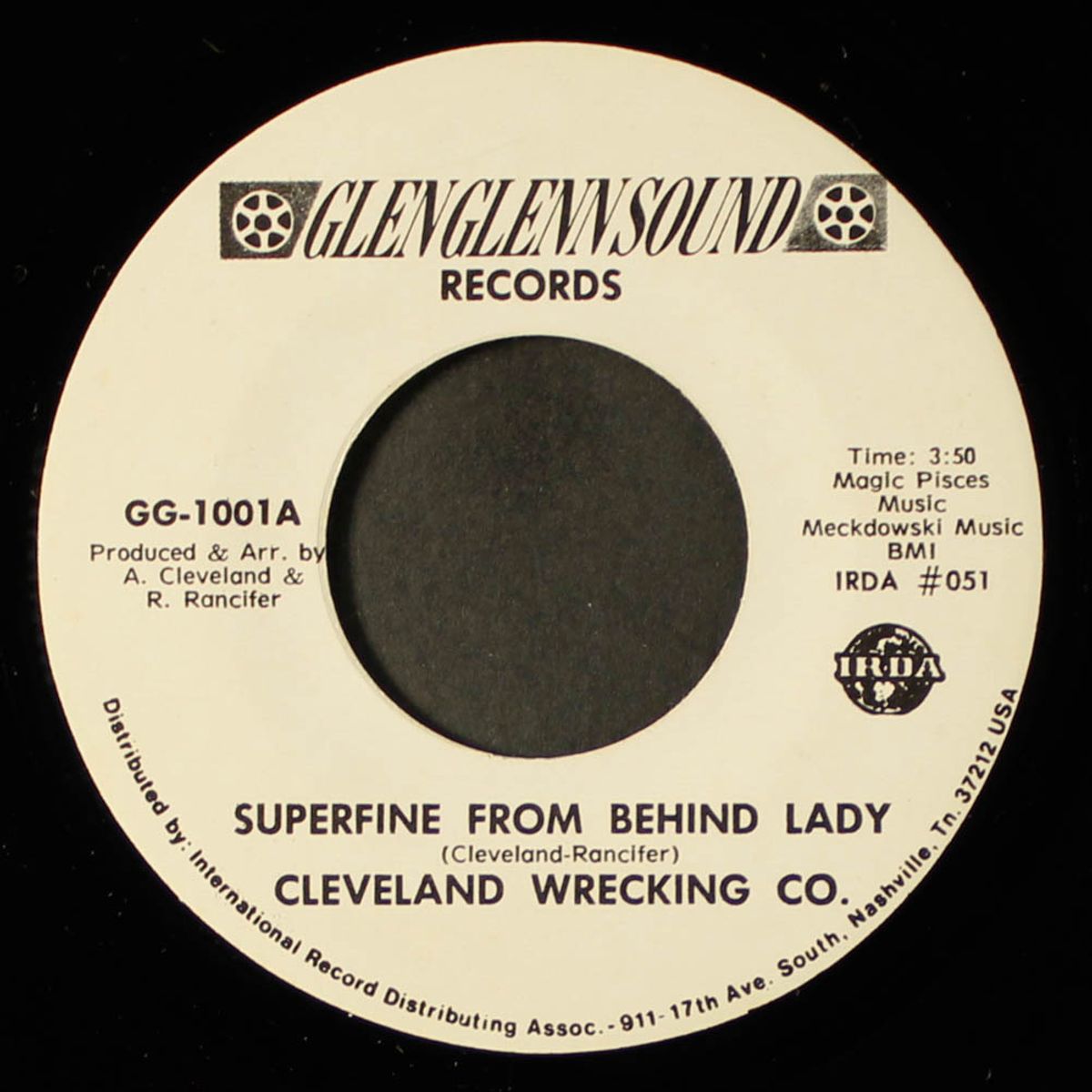 superfine from behind lady / instrumental by CLEVELAND WRECKING CO.