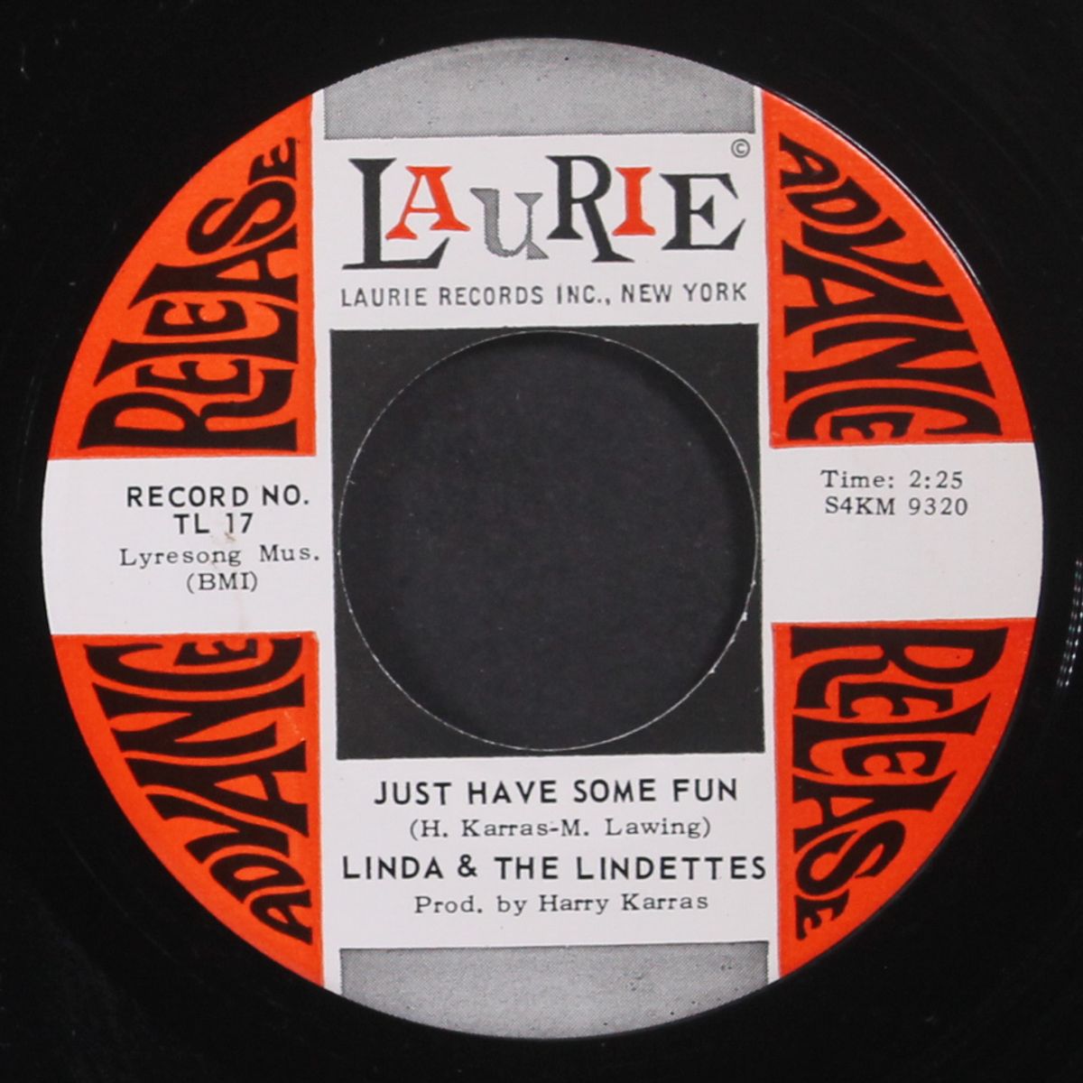 he's mine / just have some fun by LINDA & LINDETTES