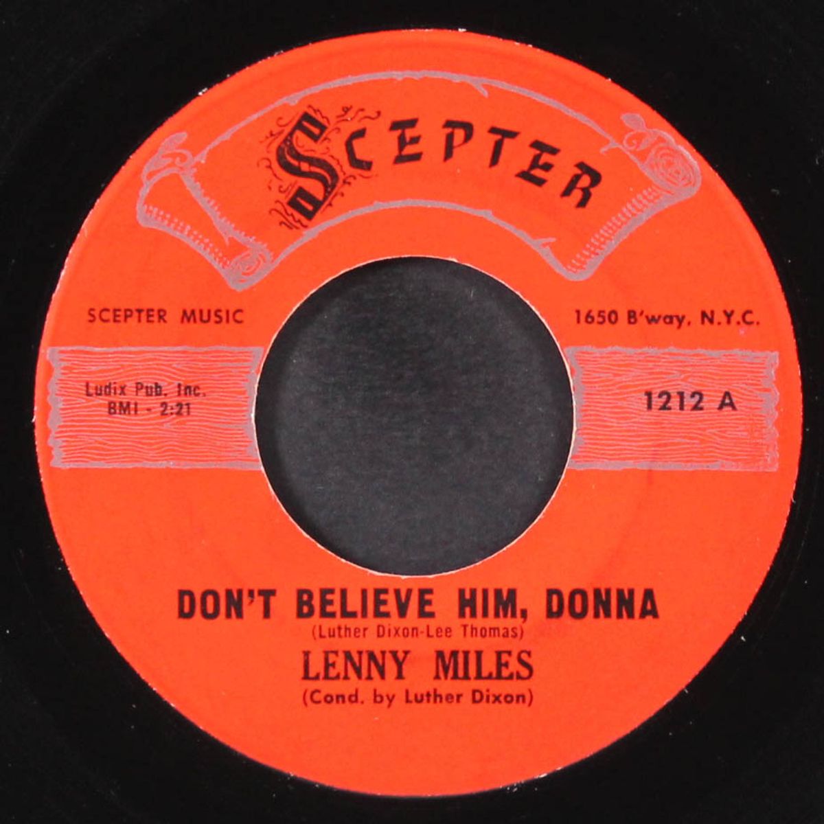 don't believe him, donna / invisible by LENNY MILES