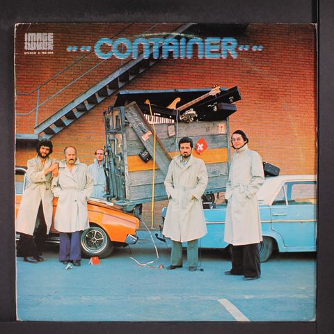 CONTAINER