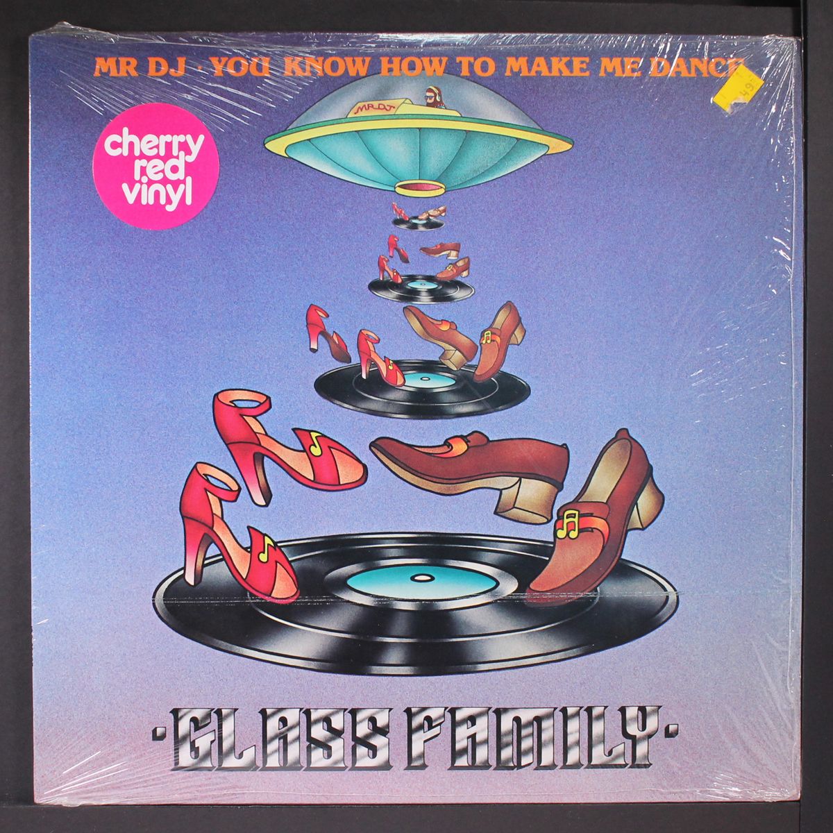 mr dj you know how to make me dance by GLASS FAMILY