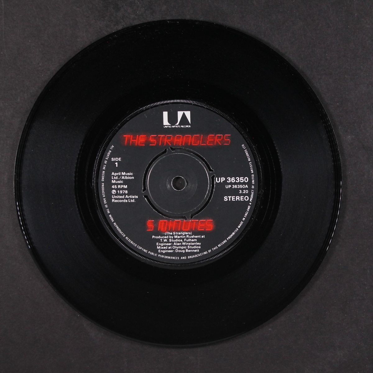 5 minutes / rok it to the moon by STRANGLERS