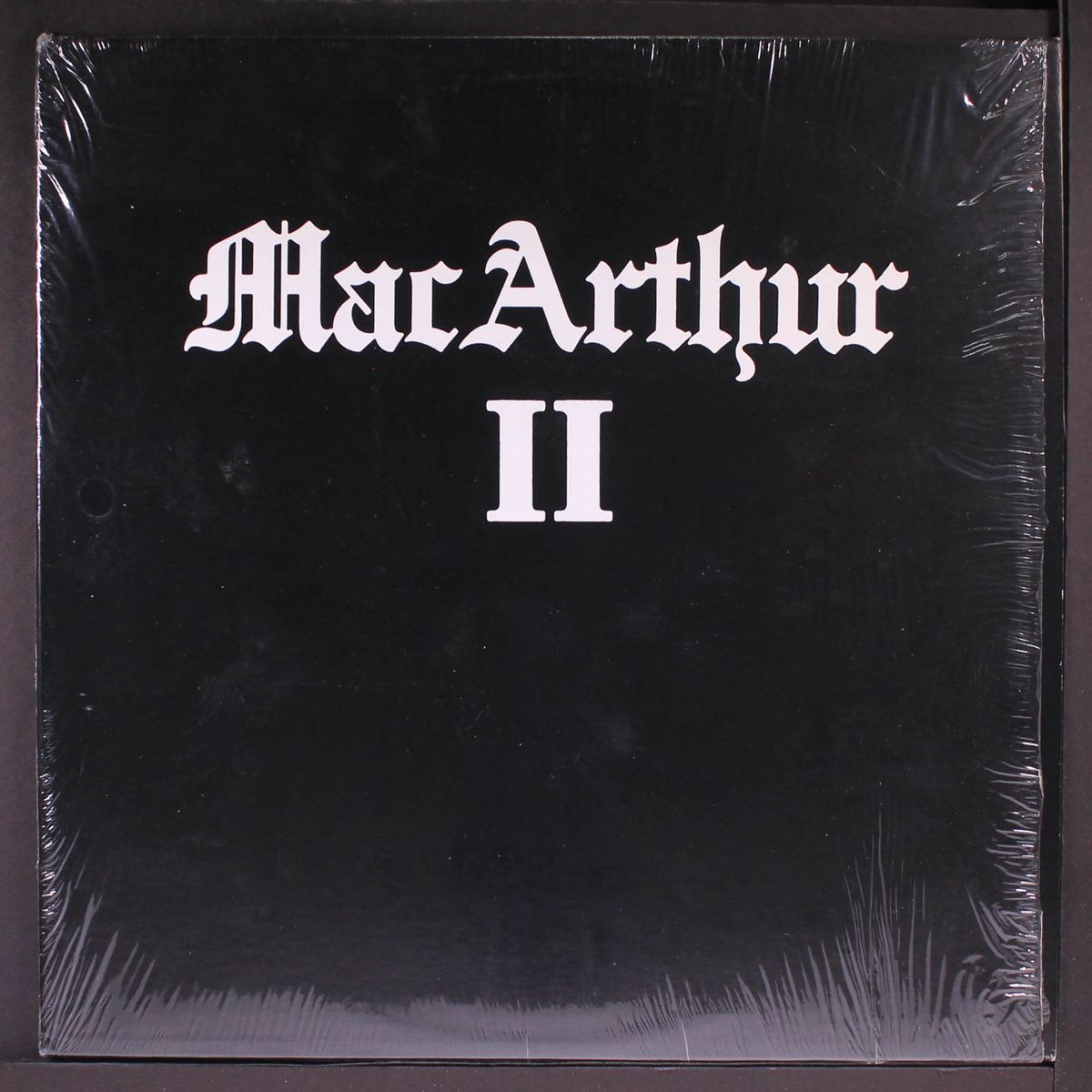 macarthur 2 by MACARTHUR