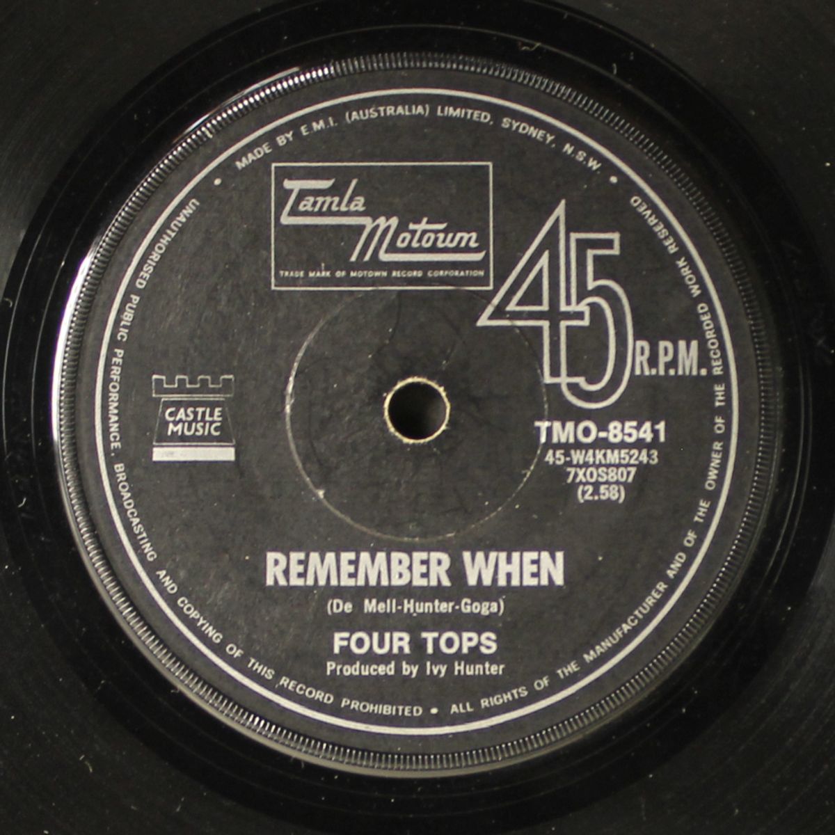 i'm in a different world / remember when by FOUR TOPS