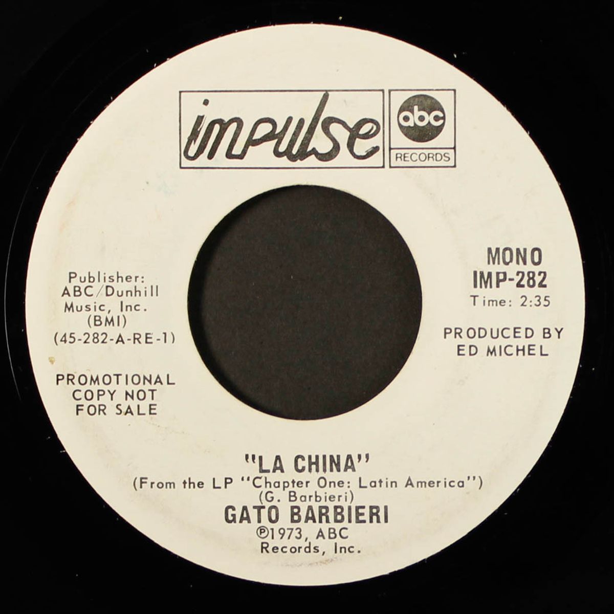 la china / mono by GATO BARBIERI