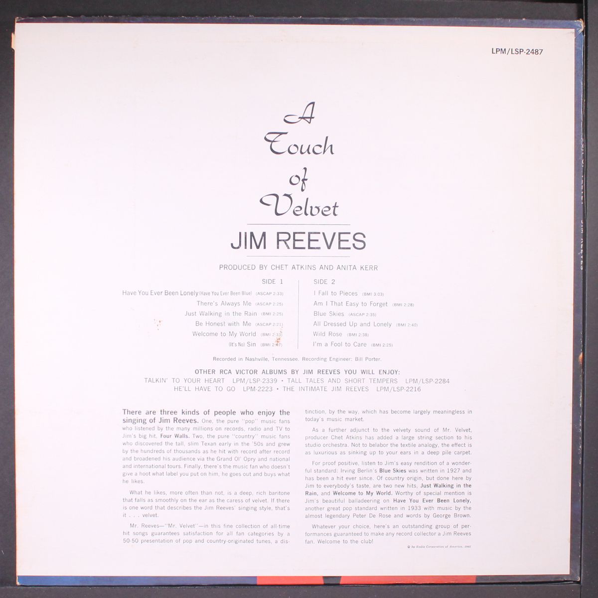 a touch of velvet by JIM REEVES