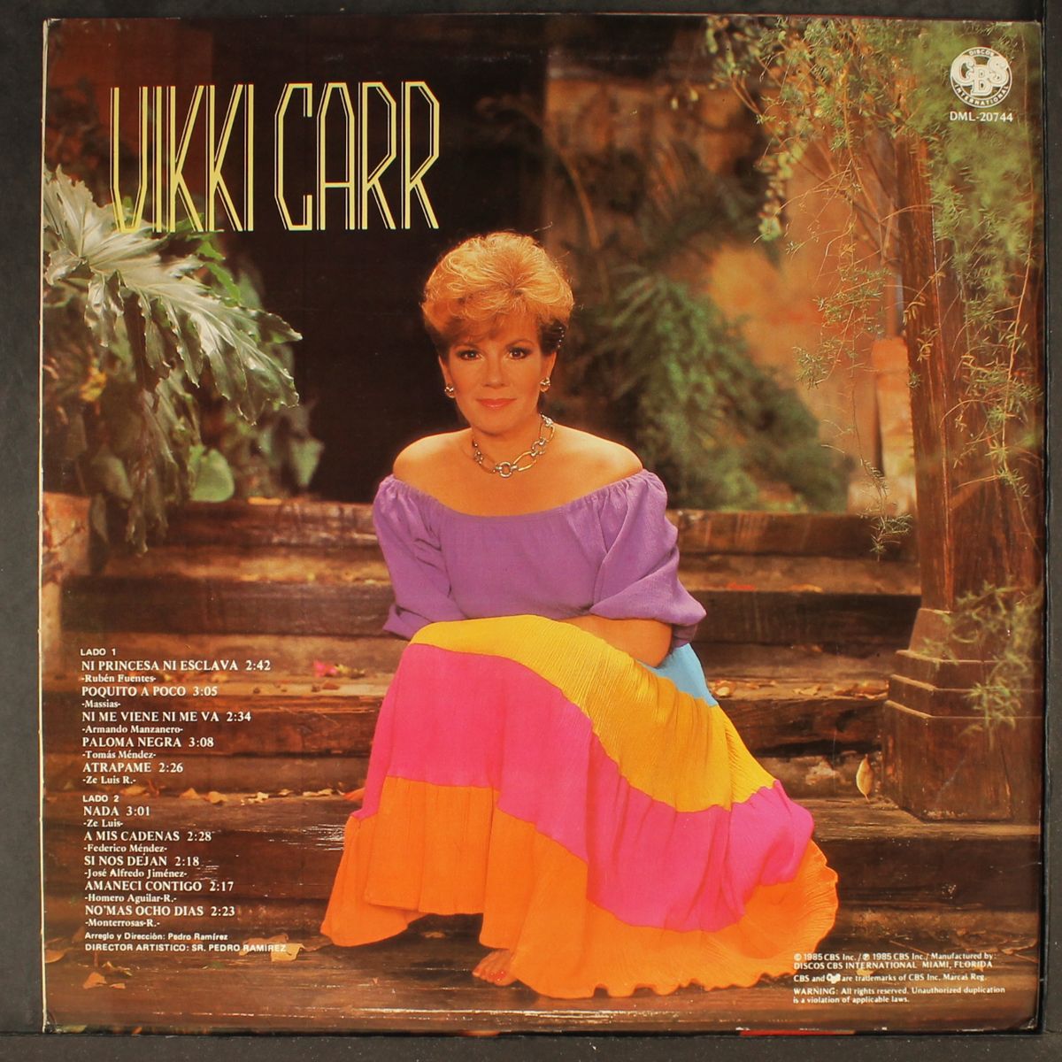 simplemente mujer by VIKKI CARR