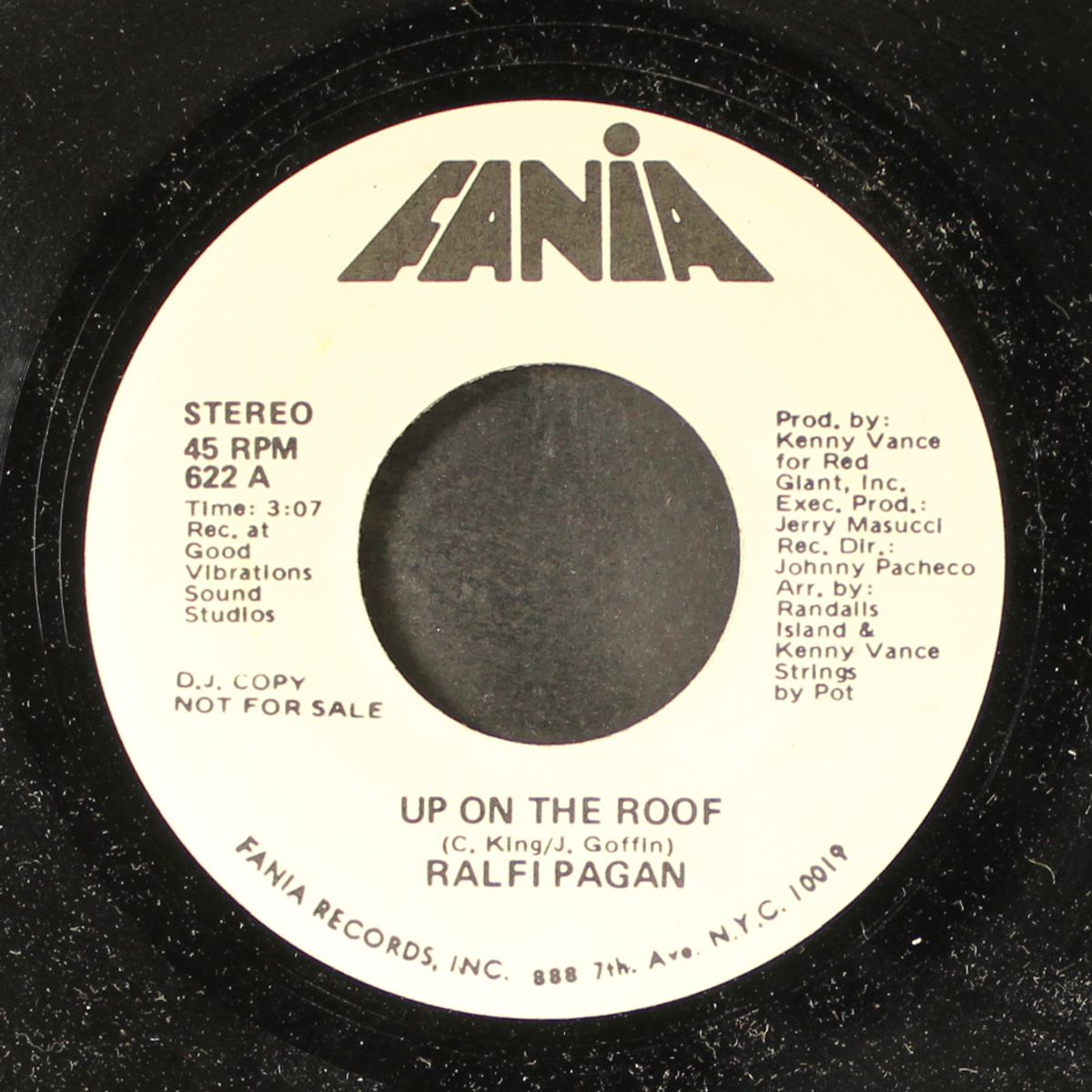 up on the roof / mono by RALFI PAGAN