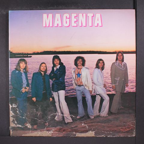 MAGENTA