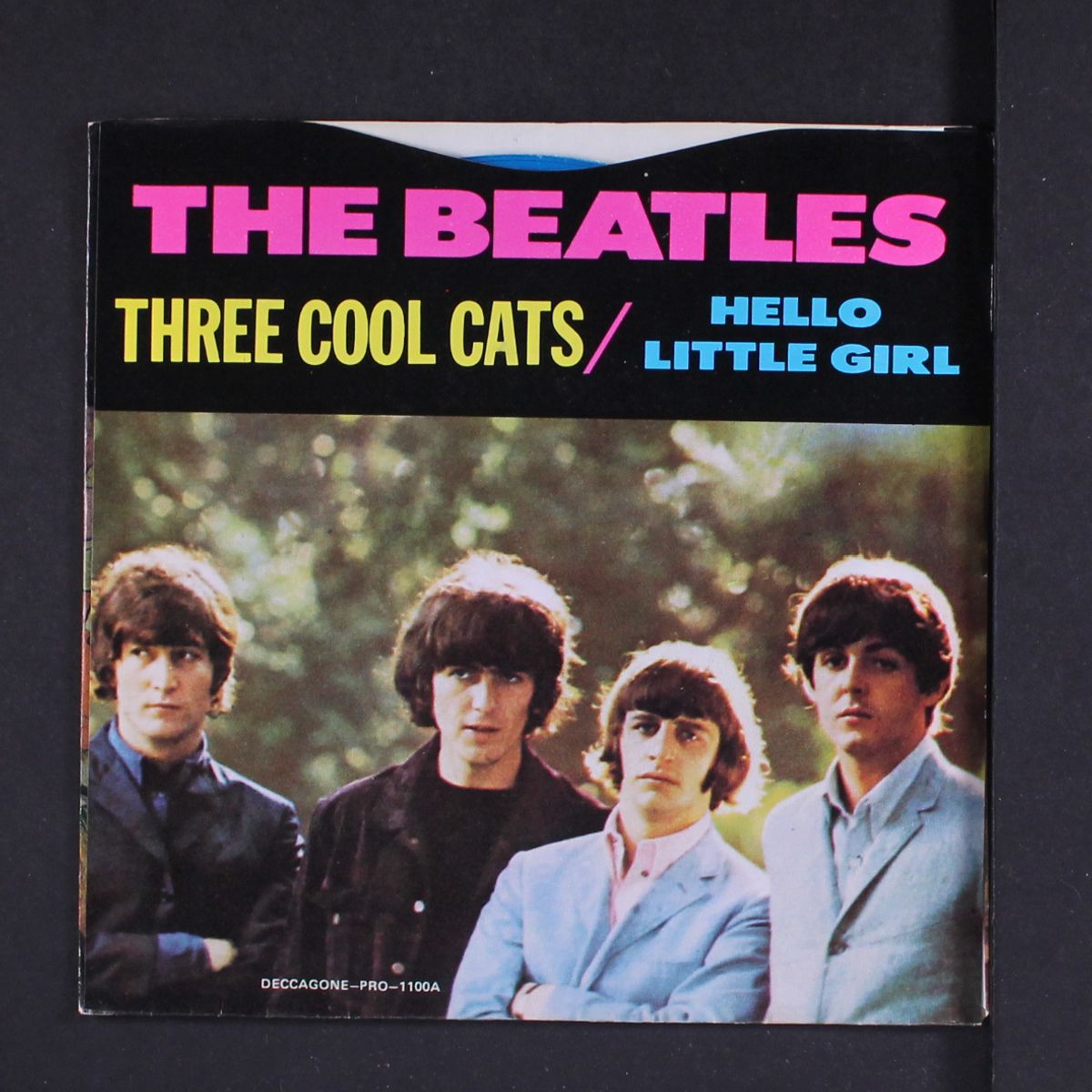 three cool cats / hello little girl by BEATLES