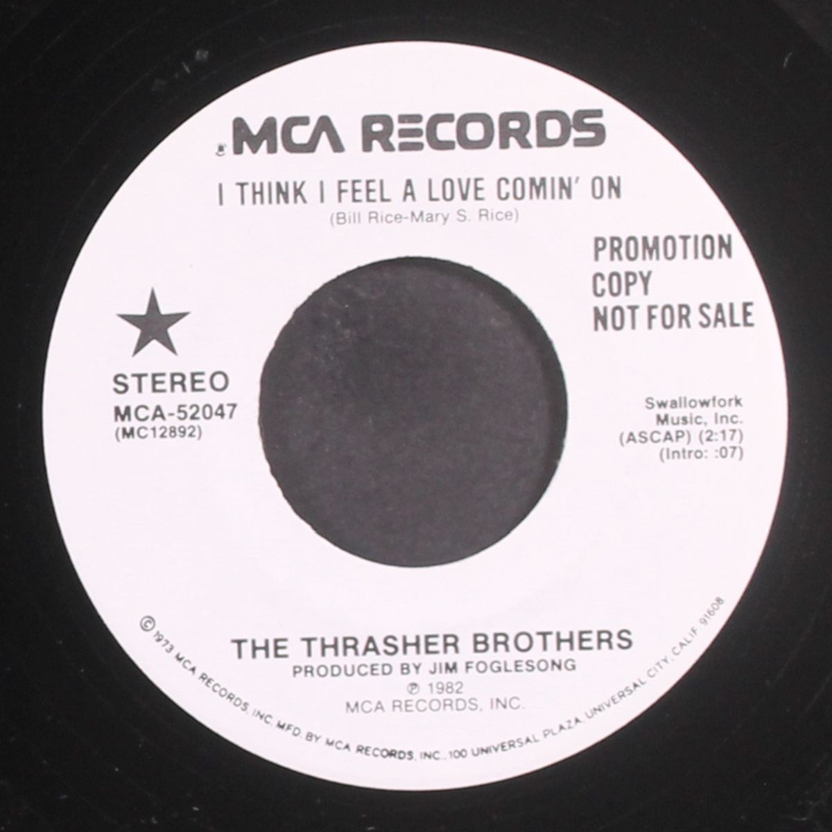 i think i feel a love comin' on / same by THRASHER BROTHERS