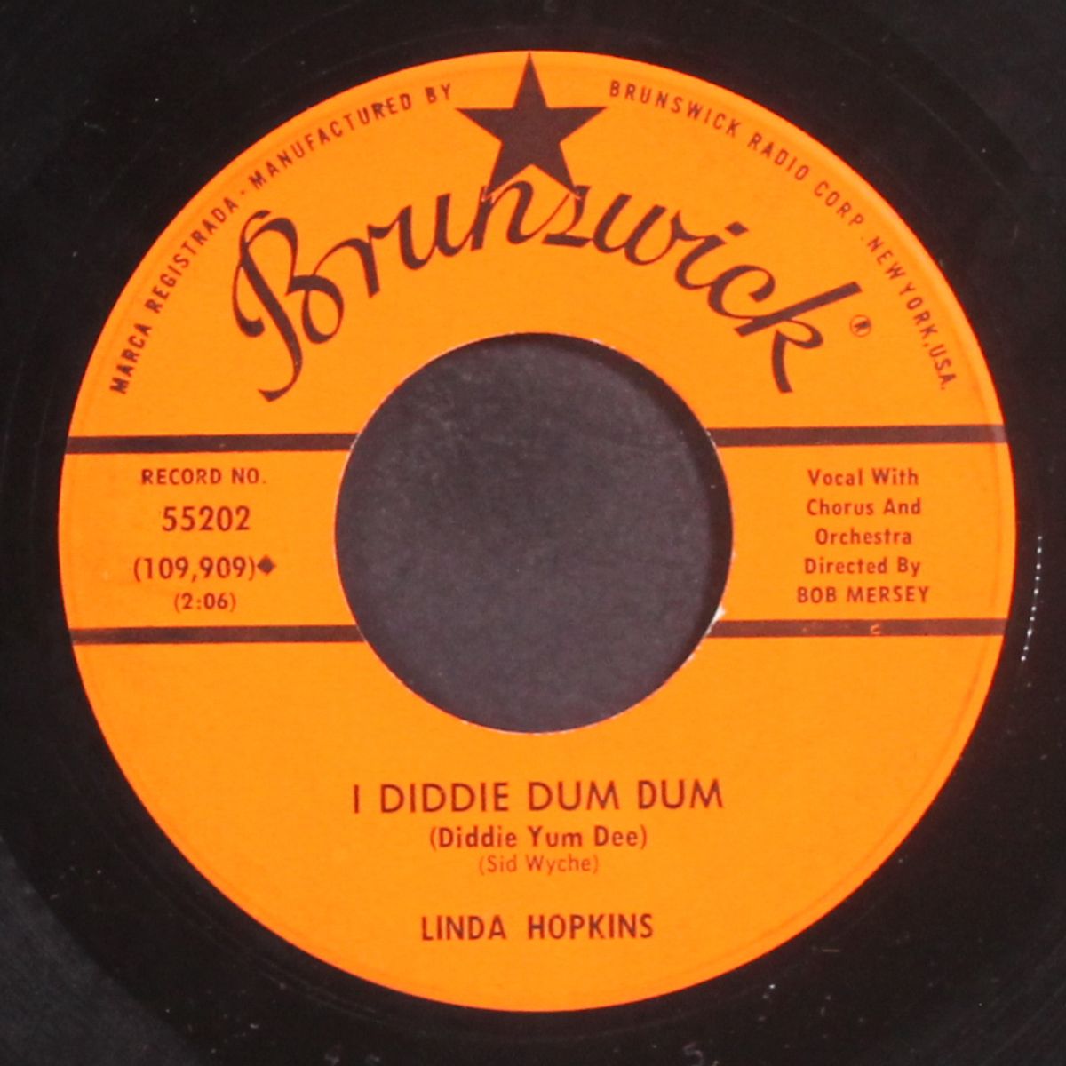 all in my mind / i diddie dum dum by LINDA HOPKINS