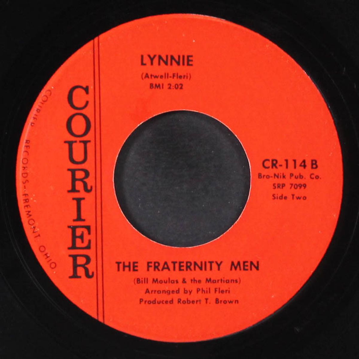 little star / lynnie by FRATERNITY MEN