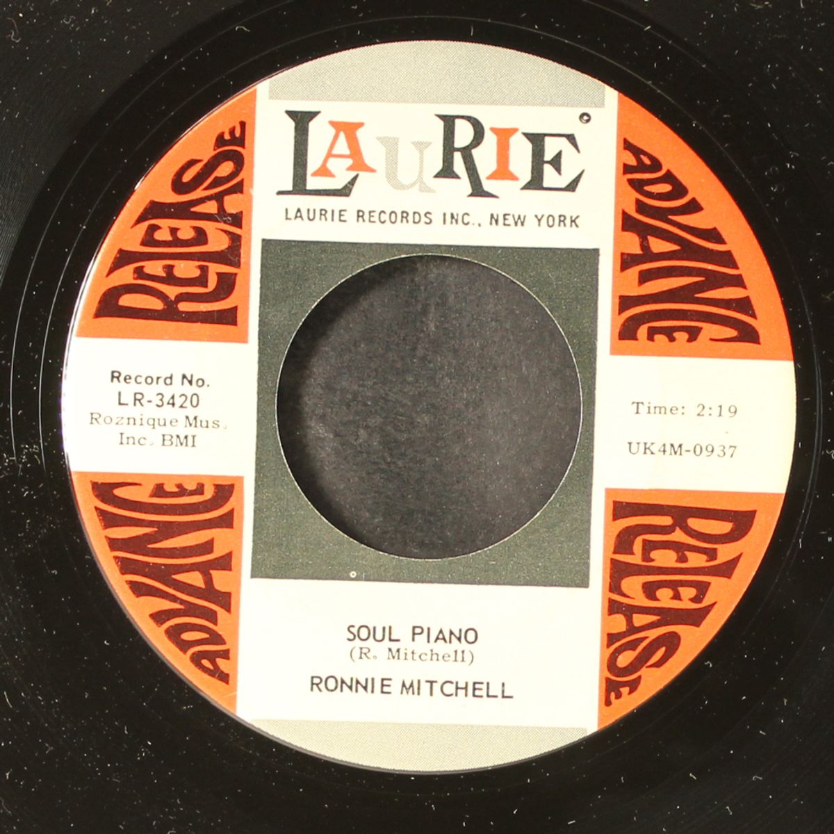 i'm having a party / soul piano by RONNIE MITCHELL