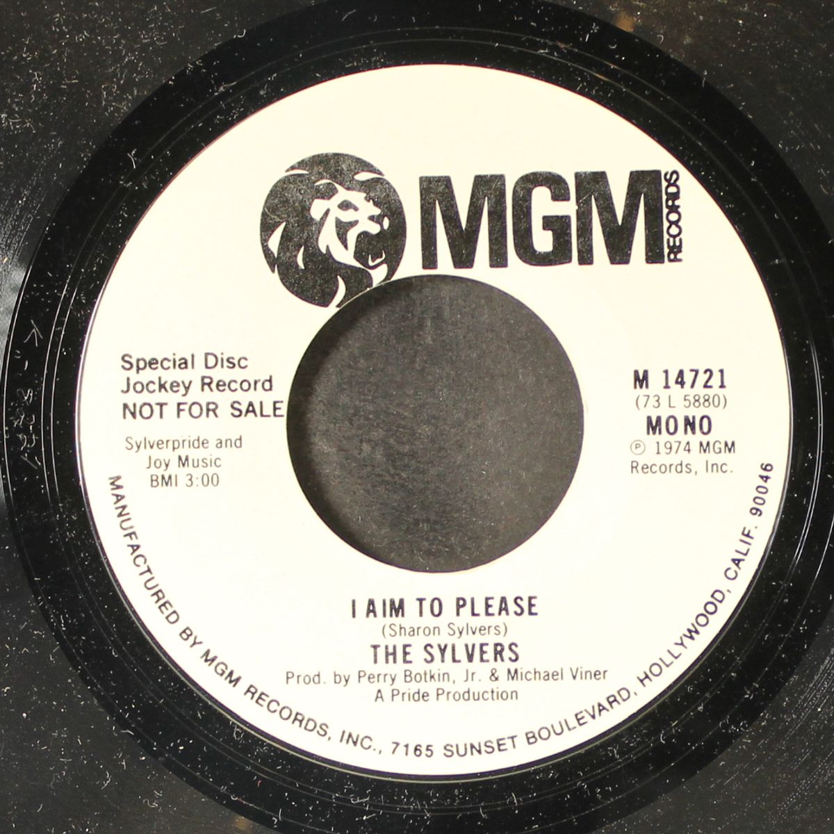i aim to please / mono by SYLVERS