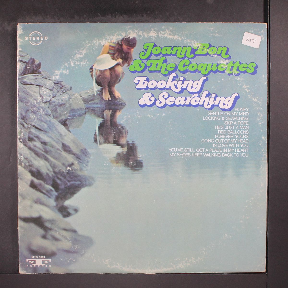 looking & searching by JOANN BON & THE COQUETTES