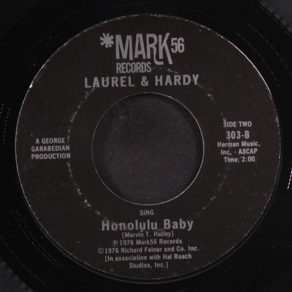 trail of lonesome pine / honolulu baby by LAUREL & HARDY
