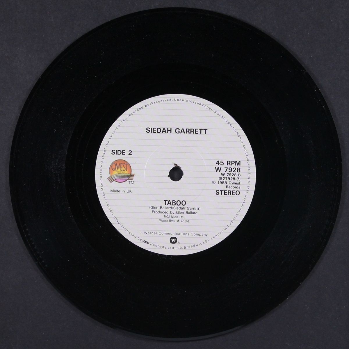 k.i.s.s.i.n.g. by SIEDAH GARRETT
