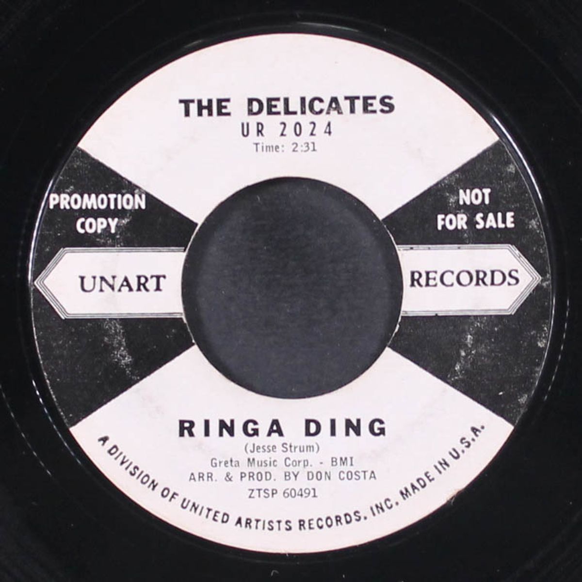 ringa ding / meusurry by DELICATES