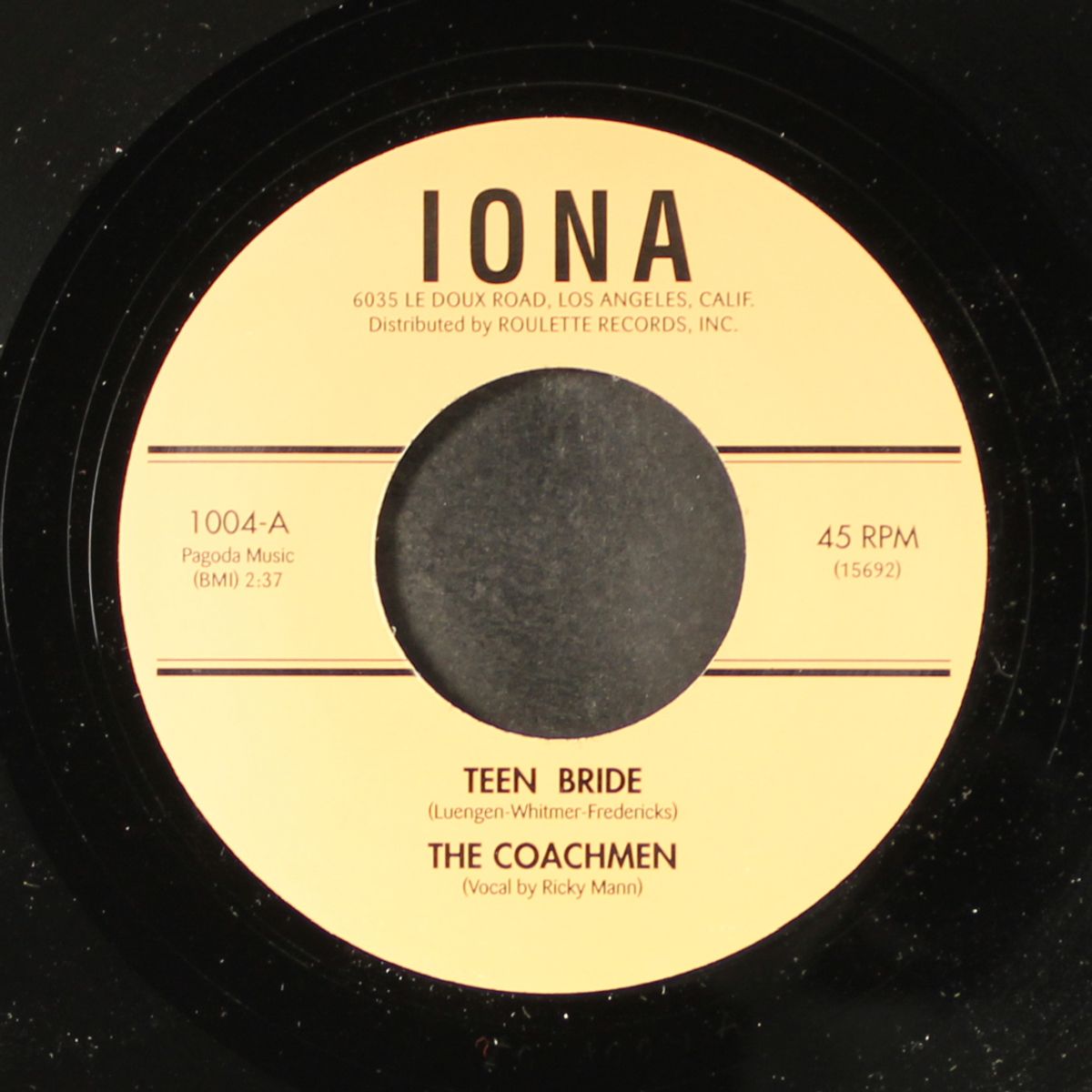 teen bride / merianne by COACHMEN