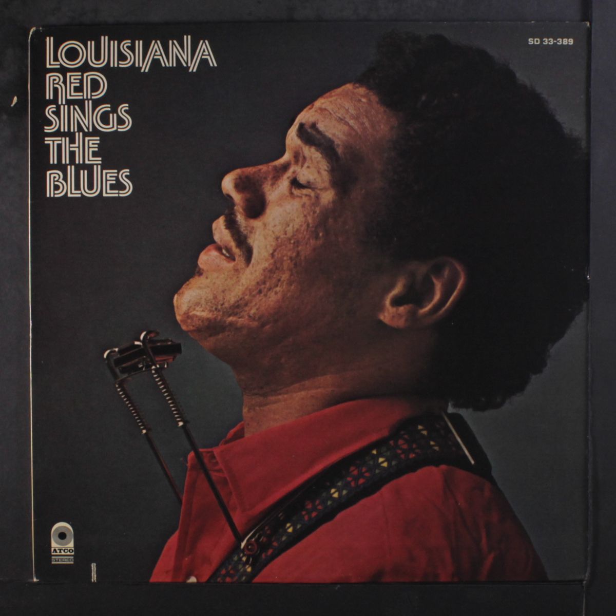 sings the blues by LOUISIANA RED